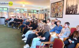 Młodzi radni z wizytą w Sejmie i na Stadionie Legii