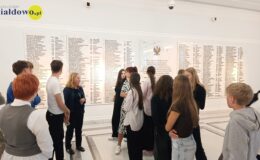 Młodzi radni z wizytą w Sejmie i na Stadionie Legii