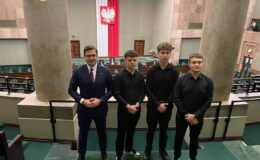 Młodzi radni z wizytą w Sejmie i na Stadionie Legii