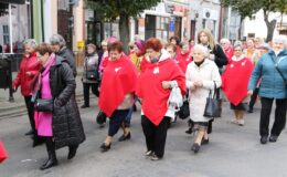 Badajcie się, zachorować może każdy. To przesłanie XVI Marszu Życia i Nadziei naszych „Amazonek”