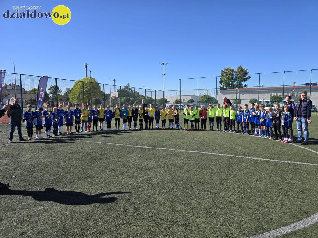 Turniej Piłki Nożnej Szkół Podstawowych klas IV i młodszych w ramach Współzawodnictwa Sportowego 2025/2026
