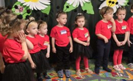 „Biedronki” pasowane na przedszkolaków