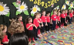 „Biedronki” pasowane na przedszkolaków