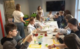 Warsztaty przyrodniczo-historyczne – to niezwykła okazja do poszerzenia wiedzy o otaczającej przyrodzie, historii regionu i umiejętności pracy zespołowej