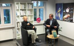 Spotkanie z pisarką Joanną Wilengowską w bibliotece