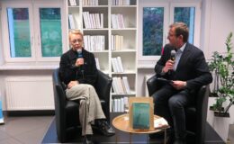 Spotkanie z pisarką Joanną Wilengowską w bibliotece