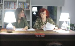 Kameralny „Teatr przy stoliku” 