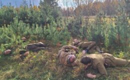 Nasi muzealnicy w rekonstrukcji historycznej w Lesie Białuckim