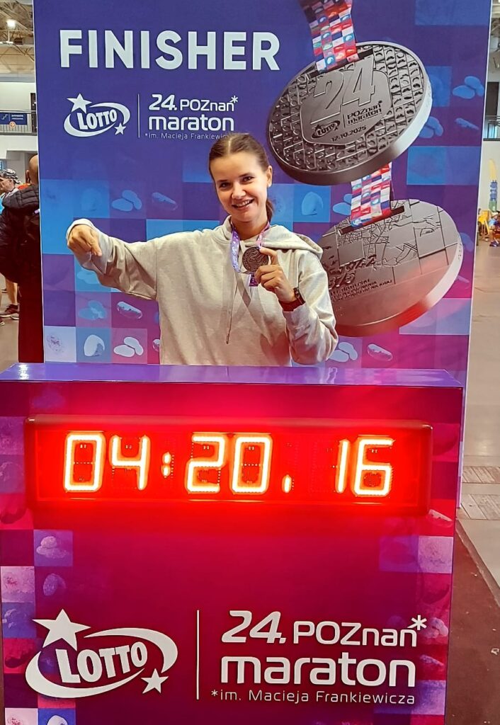 Paulina Szarmacher po ukończeniu maratonu w Poznaniu