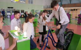 Pasowanie na Pierwszoklasistę i inne atrakcje w Szkole Podstawowej nr 2