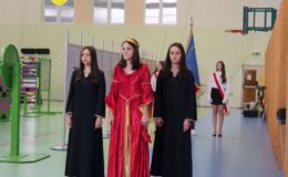 Pasowanie na Pierwszoklasistę i inne atrakcje w Szkole Podstawowej nr 2