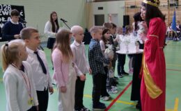 Pasowanie na Pierwszoklasistę i inne atrakcje w Szkole Podstawowej nr 2