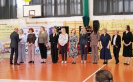 Pasowanie na Pierwszaka i Dzień Edukacji Narodowej w Szkole Podstawowej nr 1