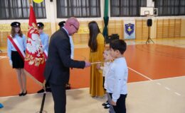 Pasowanie na Pierwszaka i Dzień Edukacji Narodowej w Szkole Podstawowej nr 1