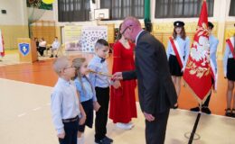 Pasowanie na Pierwszaka i Dzień Edukacji Narodowej w Szkole Podstawowej nr 1