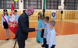 Pasowanie na Pierwszaka i Dzień Edukacji Narodowej w Szkole Podstawowej nr 1