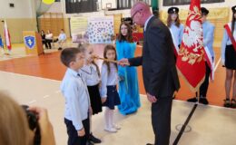 Pasowanie na Pierwszaka i Dzień Edukacji Narodowej w Szkole Podstawowej nr 1