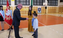 Pasowanie na Pierwszaka i Dzień Edukacji Narodowej w Szkole Podstawowej nr 1