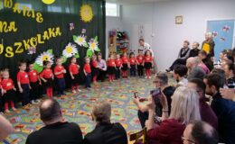 „Biedronki” pasowane na przedszkolaków