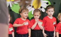 „Biedronki” pasowane na przedszkolaków