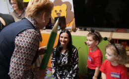 „Biedronki” pasowane na przedszkolaków