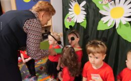 „Biedronki” pasowane na przedszkolaków