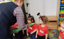 „Biedronki” pasowane na przedszkolaków