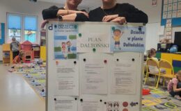 Hasło Planu Daltońskiego „Pomóż mi zrobić to samemu”