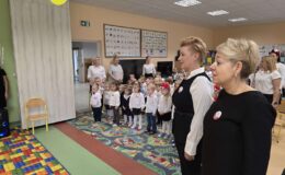 Uroczysta akademia z okazji Święta Niepodległości w Przedszkolu nr 5