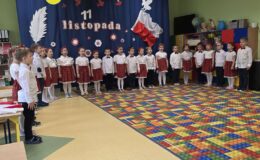 Uroczysta akademia z okazji Święta Niepodległości w Przedszkolu nr 5