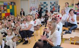 Uroczysta akademia z okazji Święta Niepodległości w Przedszkolu nr 5