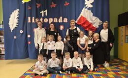 Uroczysta akademia z okazji Święta Niepodległości w Przedszkolu nr 5