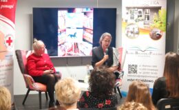 „Wymaluj i wytańcz swoje emocje” wystawa obrazów zajęć arteterapii 