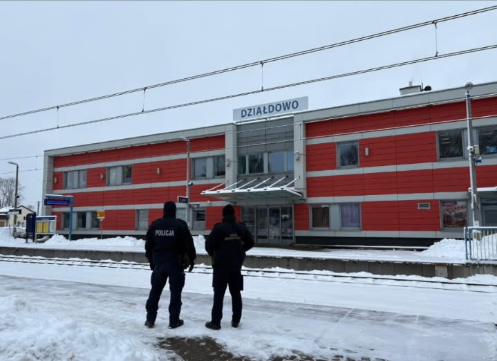 służby przy Dworcu Kolejowym w Działdowie / fot. policja