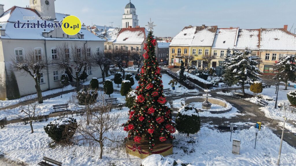 choinka na działdowskim Rynku