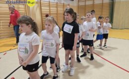 Mikołajkowe mistrzostwa dla pierwszaków 