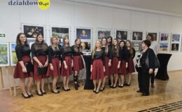 Anna Barbara Czuraj-Struzik z honorową odznaką Zasłużony dla Kultury Polskiej