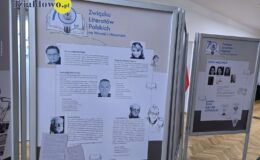 Anna Barbara Czuraj-Struzik z honorową odznaką Zasłużony dla Kultury Polskiej