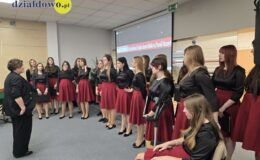 Anna Barbara Czuraj-Struzik z honorową odznaką Zasłużony dla Kultury Polskiej