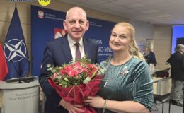 Anna Barbara Czuraj-Struzik z honorową odznaką Zasłużony dla Kultury Polskiej