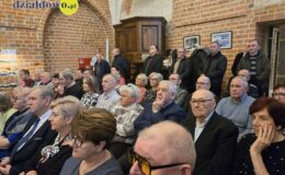 Posłowie na Sejm  RP Robert Gontarz i Marcin Horała spotkali się a mieszkańcami Działdowa