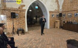 Posłowie na Sejm  RP Robert Gontarz i Marcin Horała spotkali się a mieszkańcami Działdowa