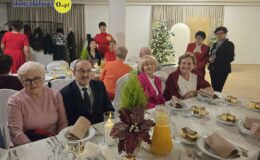 Spotkanie opłatkowe studentów Uniwersytetu Trzeciego Wieku i członków Polskiego Związku Emerytów i Rencistów oddział w Działdowie