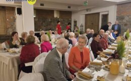 Spotkanie opłatkowe studentów  Uniwersytetu Trzeciego Wieku