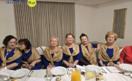 Spotkanie opłatkowe studentów  Uniwersytetu Trzeciego Wieku