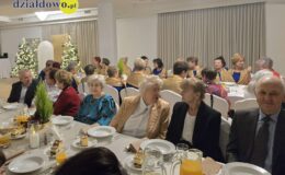 Spotkanie opłatkowe studentów  Uniwersytetu Trzeciego Wieku