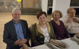 Spotkanie opłatkowe studentów  Uniwersytetu Trzeciego Wieku