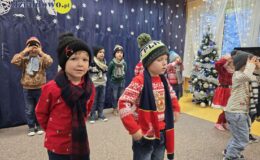 „Hu, hu, ha” – zimowe przedstawienie w Przedszkolu nr 3