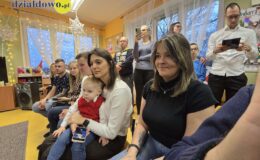 „Hu, hu, ha” – zimowe przedstawienie w Przedszkolu nr 3