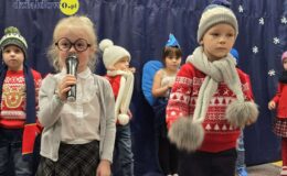 „Hu, hu, ha” – zimowe przedstawienie w Przedszkolu nr 3
